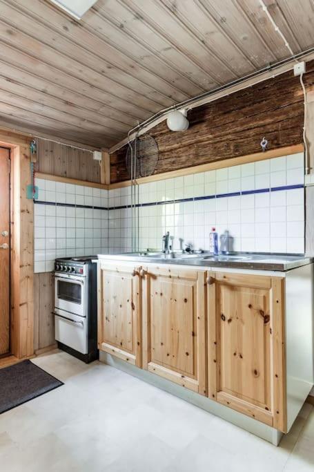 Cozy Cottage By The Lake, Charlottenberg Amotfors Exterior photo